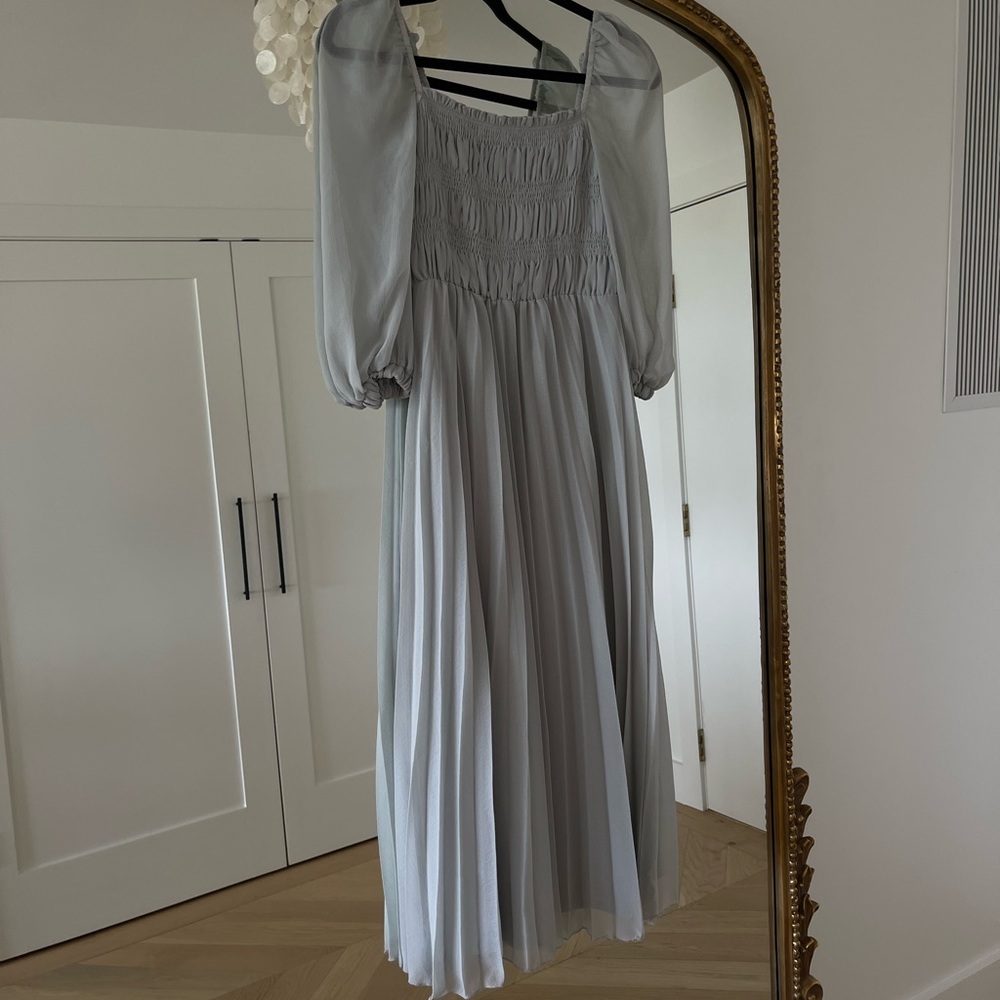 Gray Balloon Sleeve Pleated Midi Dress